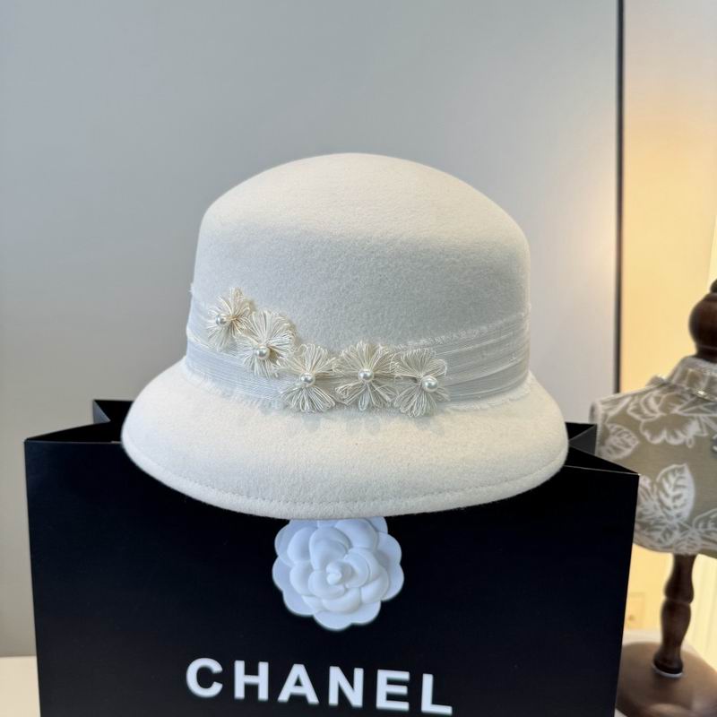 Chanel top hat 012603